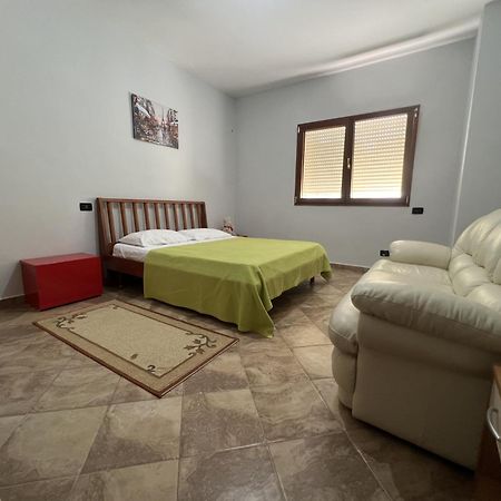 Elly Apartment Драч Екстериор снимка