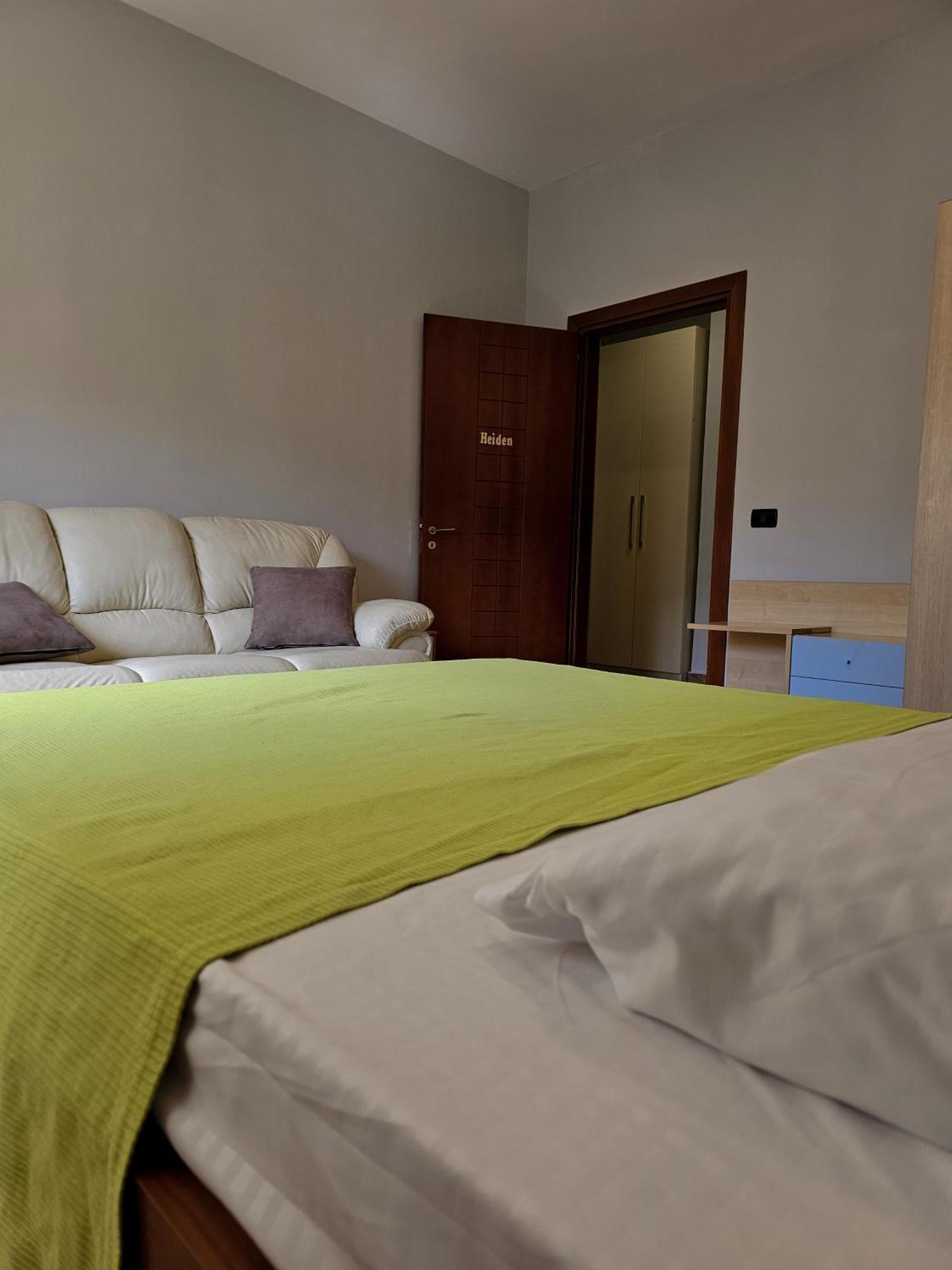 Elly Apartment Драч Екстериор снимка